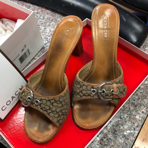 Coach Heels - Picture 4 of 5